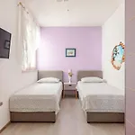 Cozy Near The And Center *