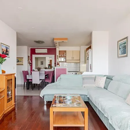 Appartement Cozy Near The And Center